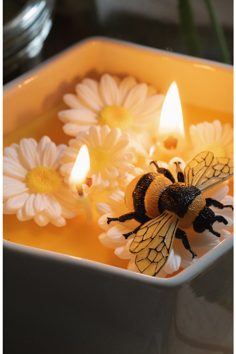 Daisy Beehive Candle Bowl, Alternate, color, Yellow Wax / White Bowl