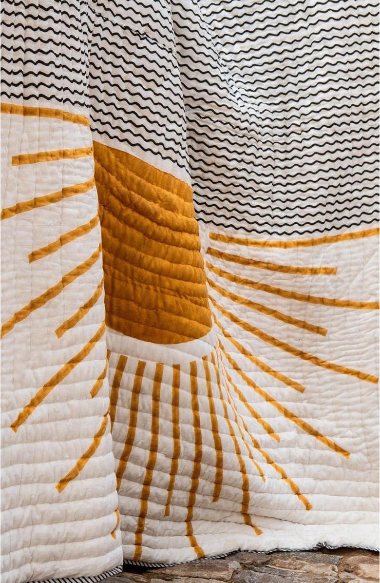 CQC LA GOOD MORNING Quilt Bedding Set With 2 Shams, Alternate, color, White, Yellow, Black