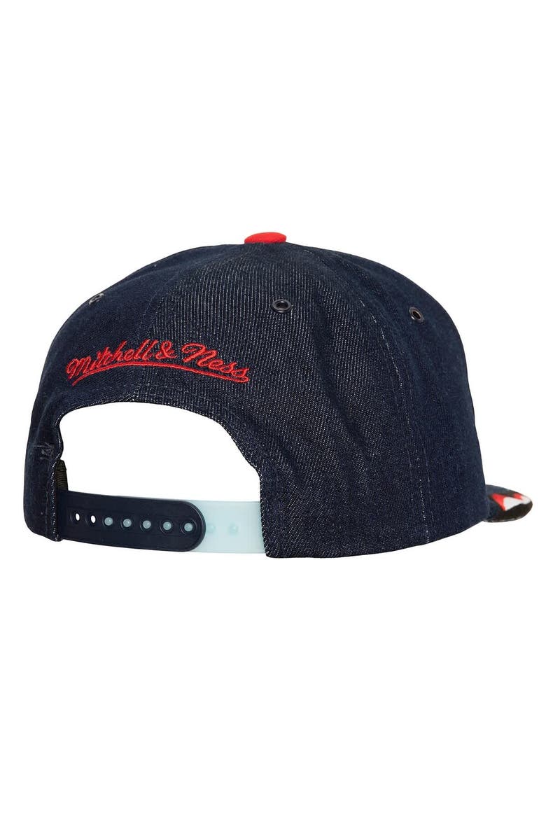 Men's Mitchell & Ness  Denim Chicago Bulls Day 6 Snapback Hat, Alternate, color, Denim
