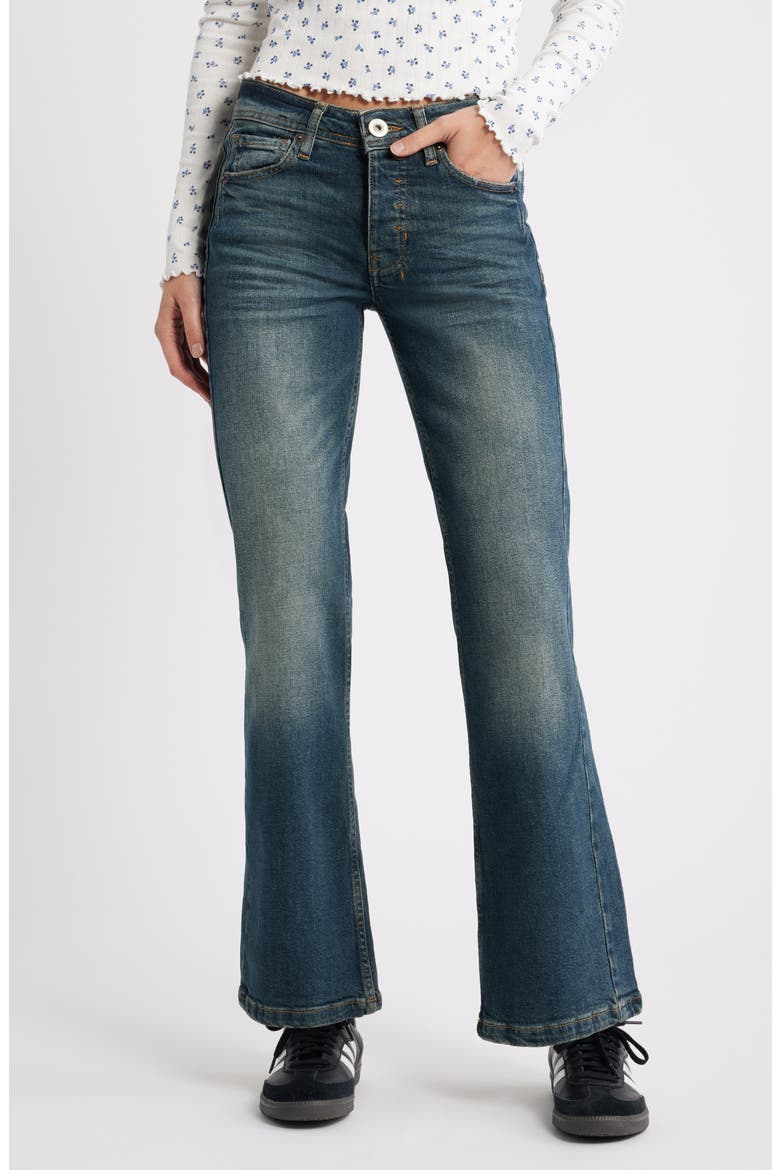 Teo Low Rise Relaxed Bootcut Jeans, Main, color, MID VINTAGE