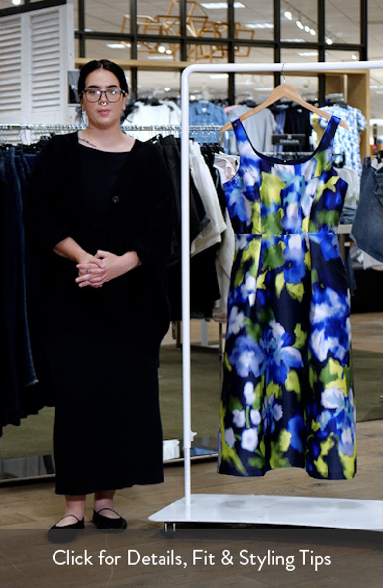 Print Pleated Sleeveless Midi Dress, sales video thumbnail