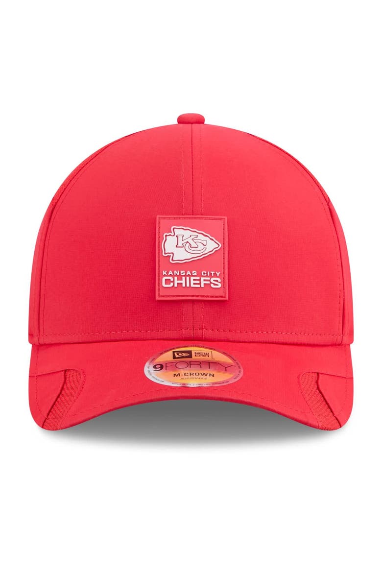 Men's New Era Red Kansas City Chiefs 2025 Sideline  M-Crown 9FORTY Adjustable Hat, Alternate, color, Red