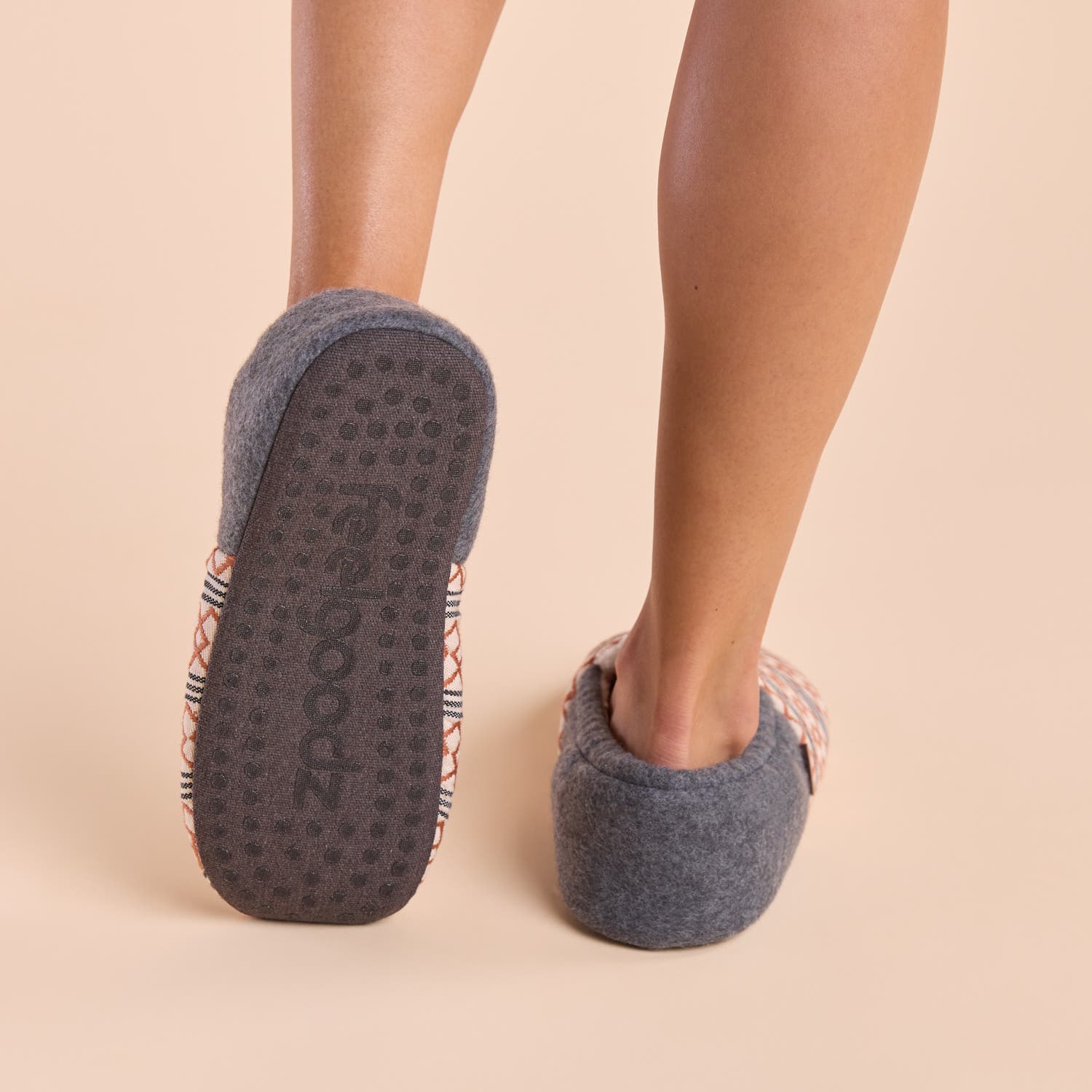 Feelgoodz Women
s Laidback Slipper Artisan Woven Indoor Closed Heel House Shoes, Alternate, color, Apricot