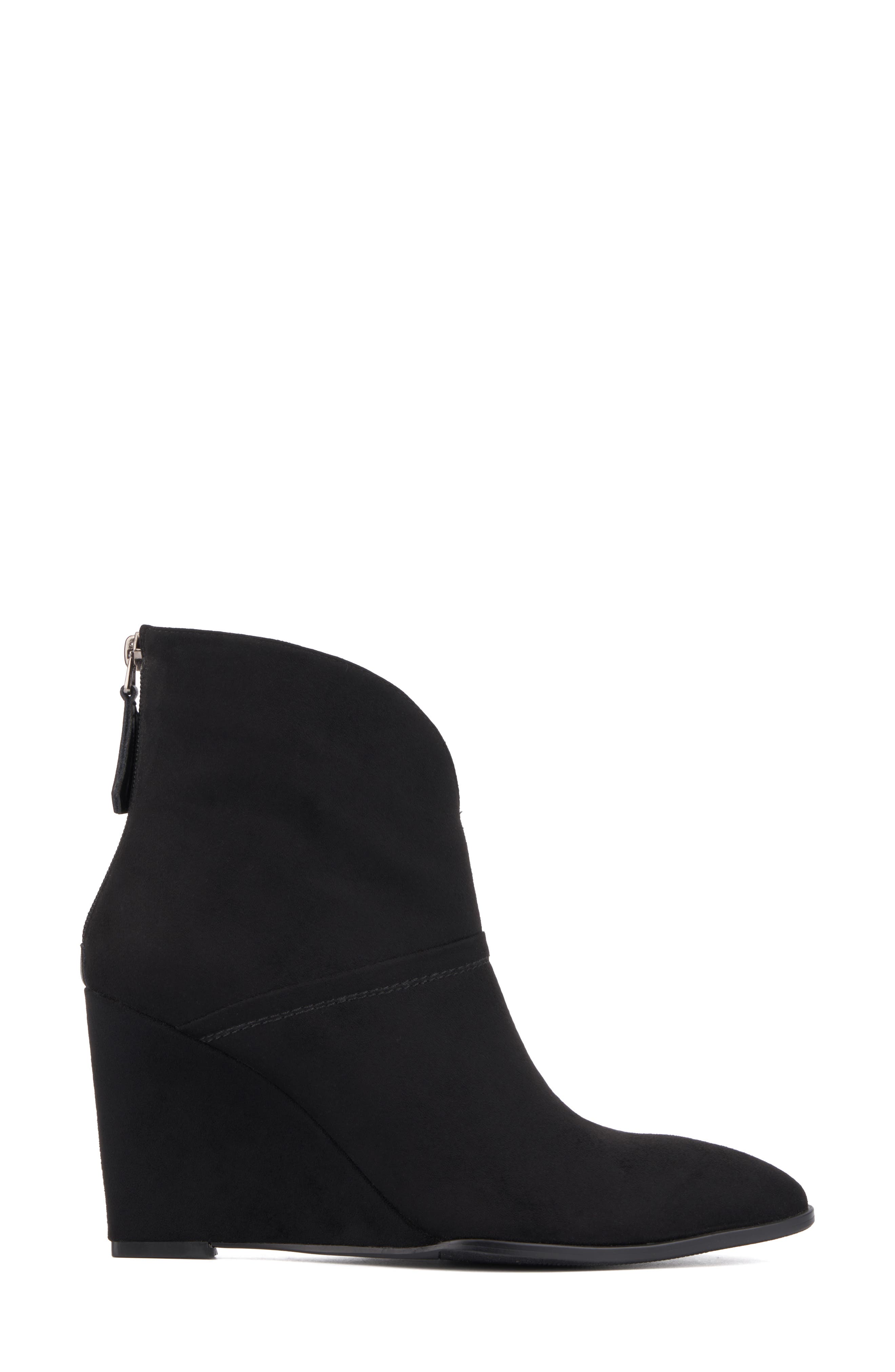 TORGEIS Notched Wedge Boot, Alternate, color, Black