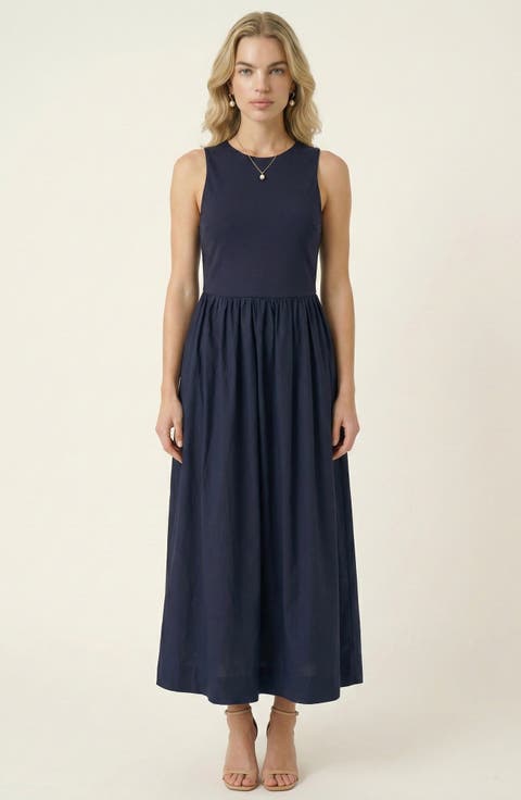 Sleeveless Crewneck Midi Dress with Gathered Waist and Pockets