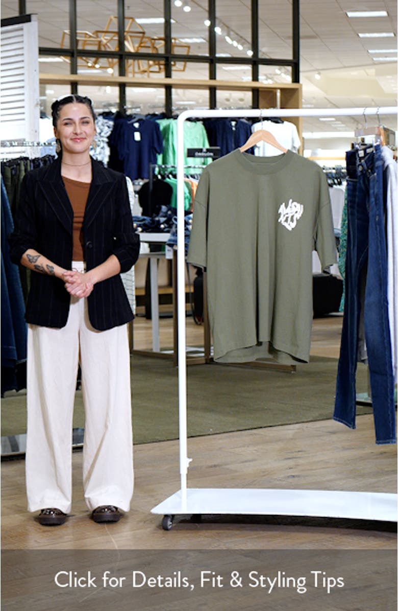 Orlando Logo Oversize Graphic T-Shirt, sales video thumbnail