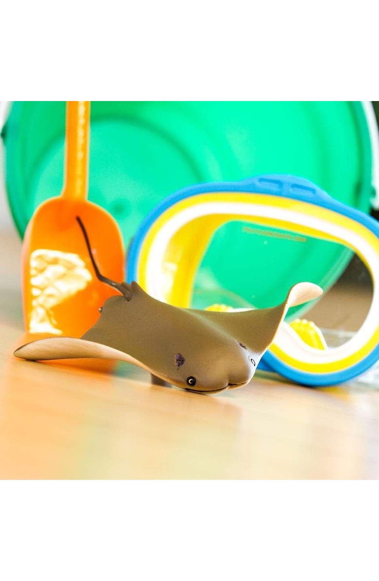 Safari Ltd. Cownose Ray Toy, Alternate, color, NO COLOR