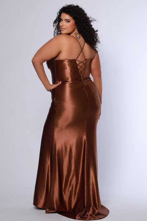 Sydney's Closet Pleated Draped Sweetheart Neckline Slim Fitted Plus Size Gown In Chocolate