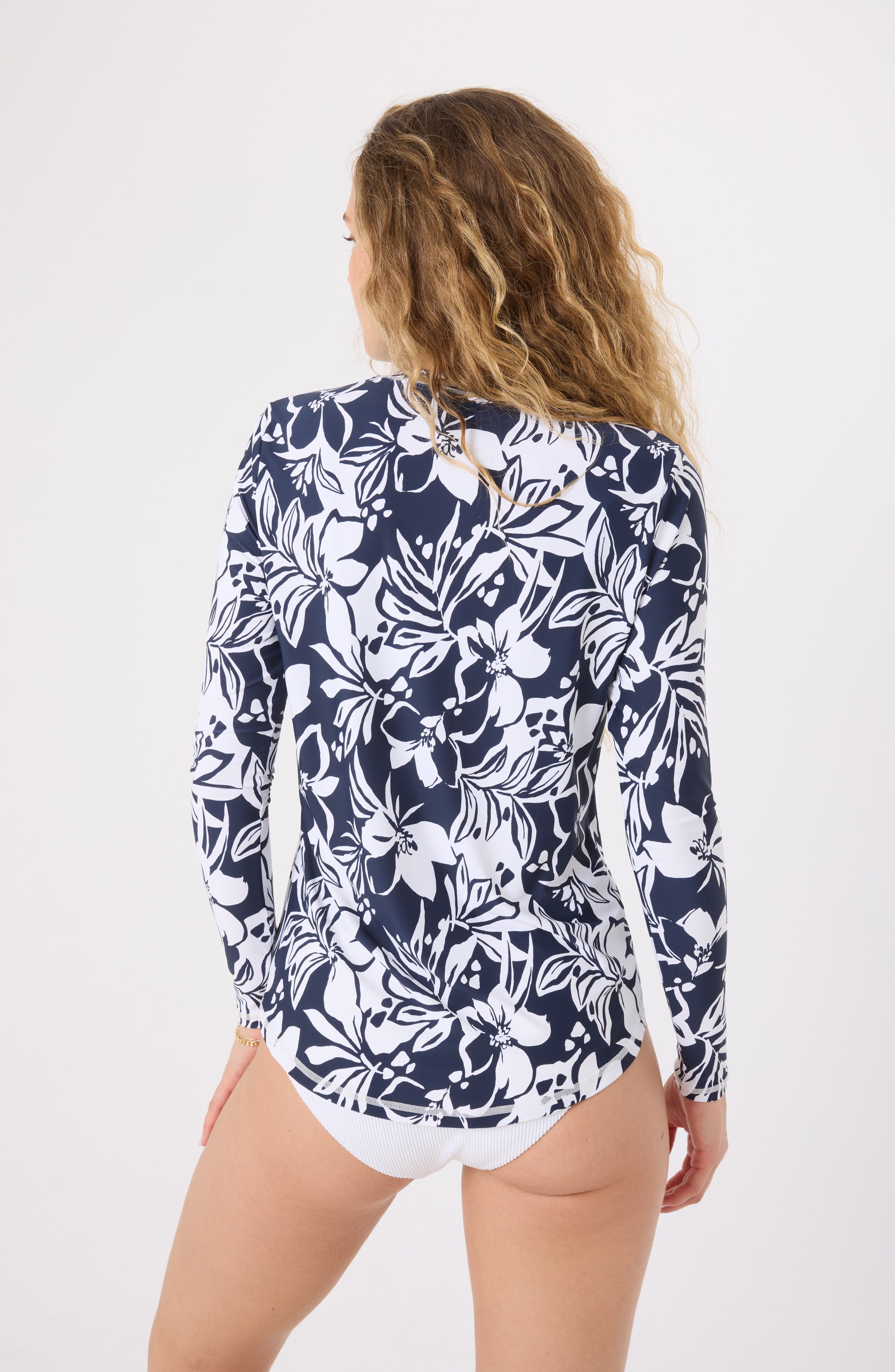 Oceanside Sea Skippin Long Sleeve Cover-Up Shirt - image 4
