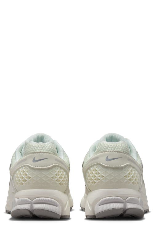Nike Zoom Vomero 5 Sneaker In Silver