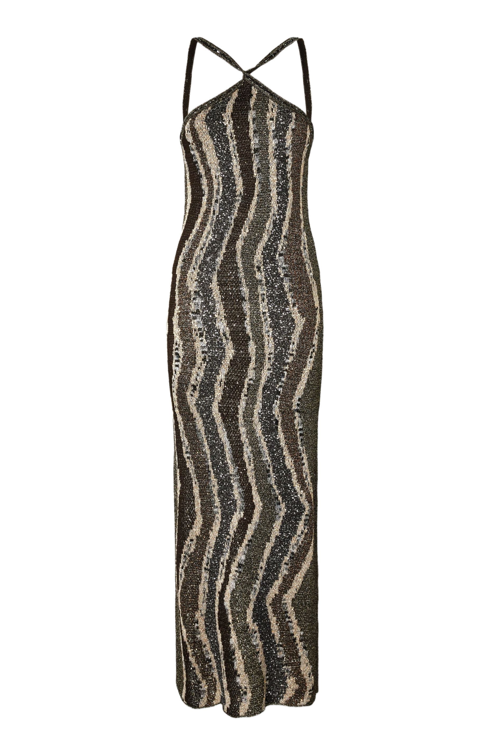 Long Dress With Wave Pattern - image 2