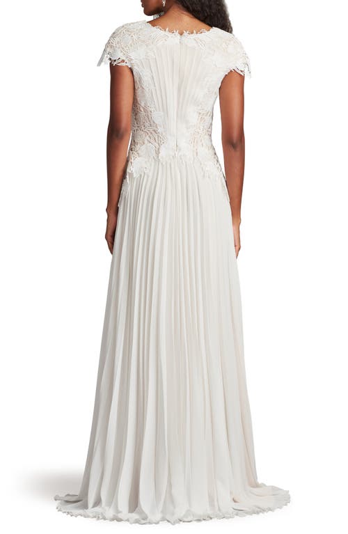 Tadashi Shoji Cassiel Pleated Chiffon Gown In Ivory/petal