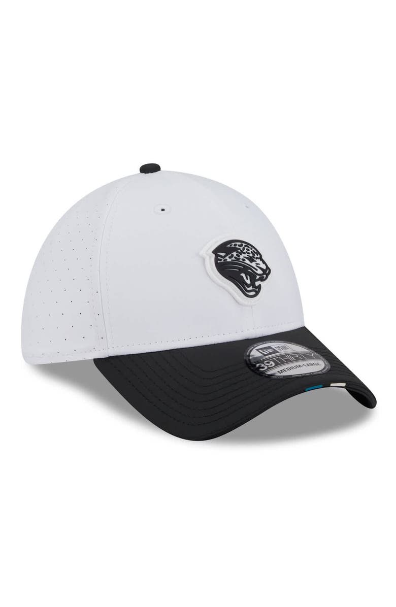 New Era Men's New Era White/Black Jacksonville Jaguars 2025 NFL Training Camp Throwback Logo 39THIRTY Flex Hat, Alternate, color, White