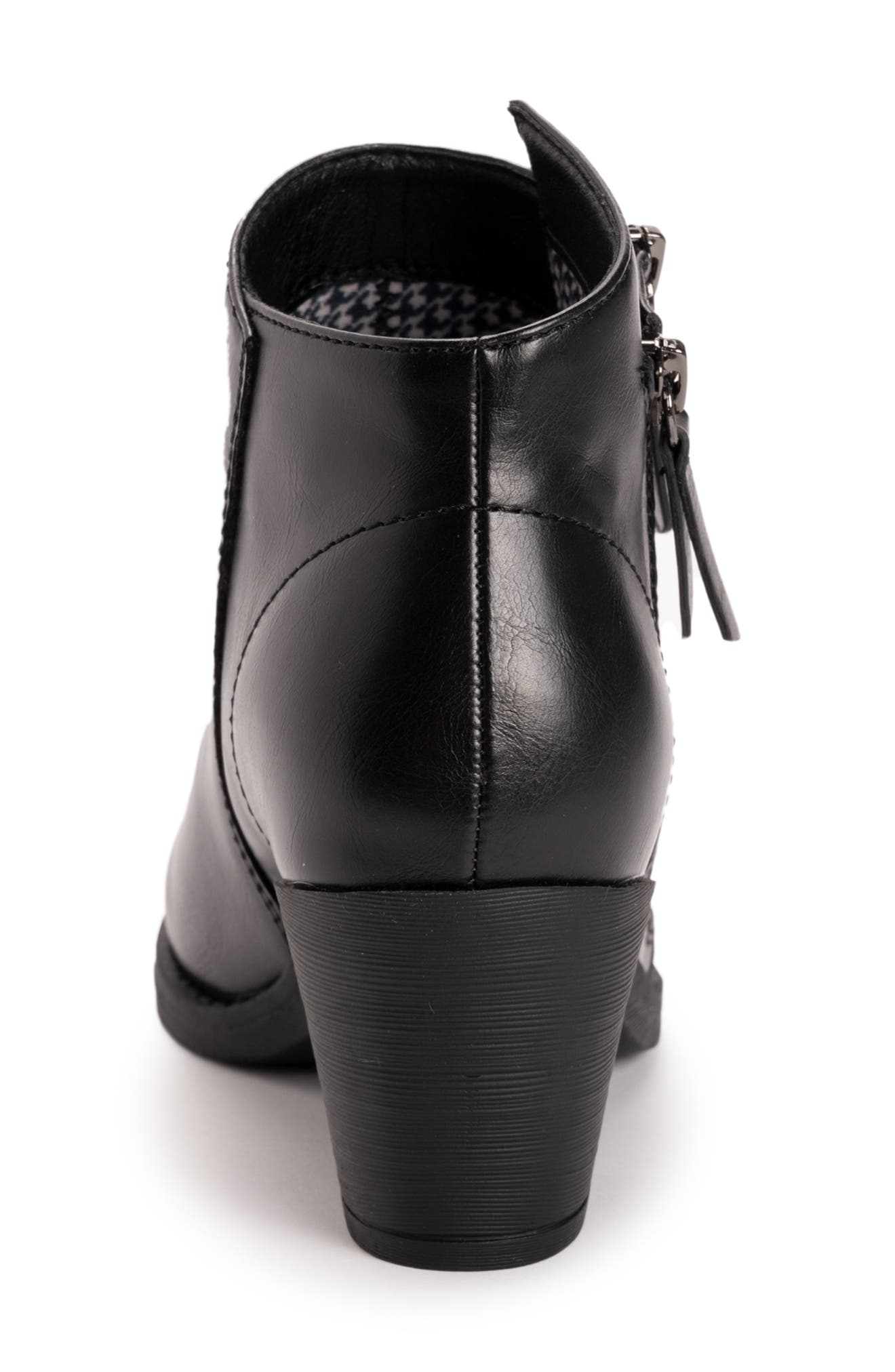 MUK LUKS Yellowstone Yardley Bootie, Alternate, color, Black