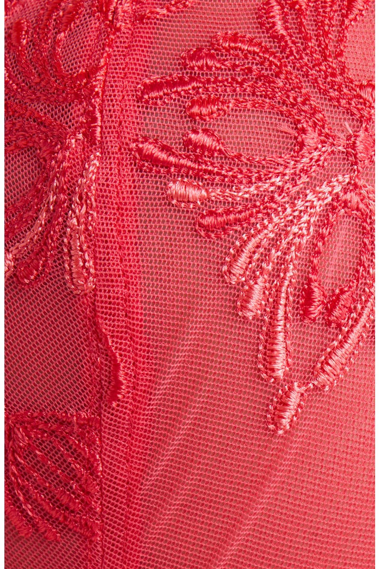 Champs-Élysées Underwire Demi Bra, Alternate, color, SWEET VELVET