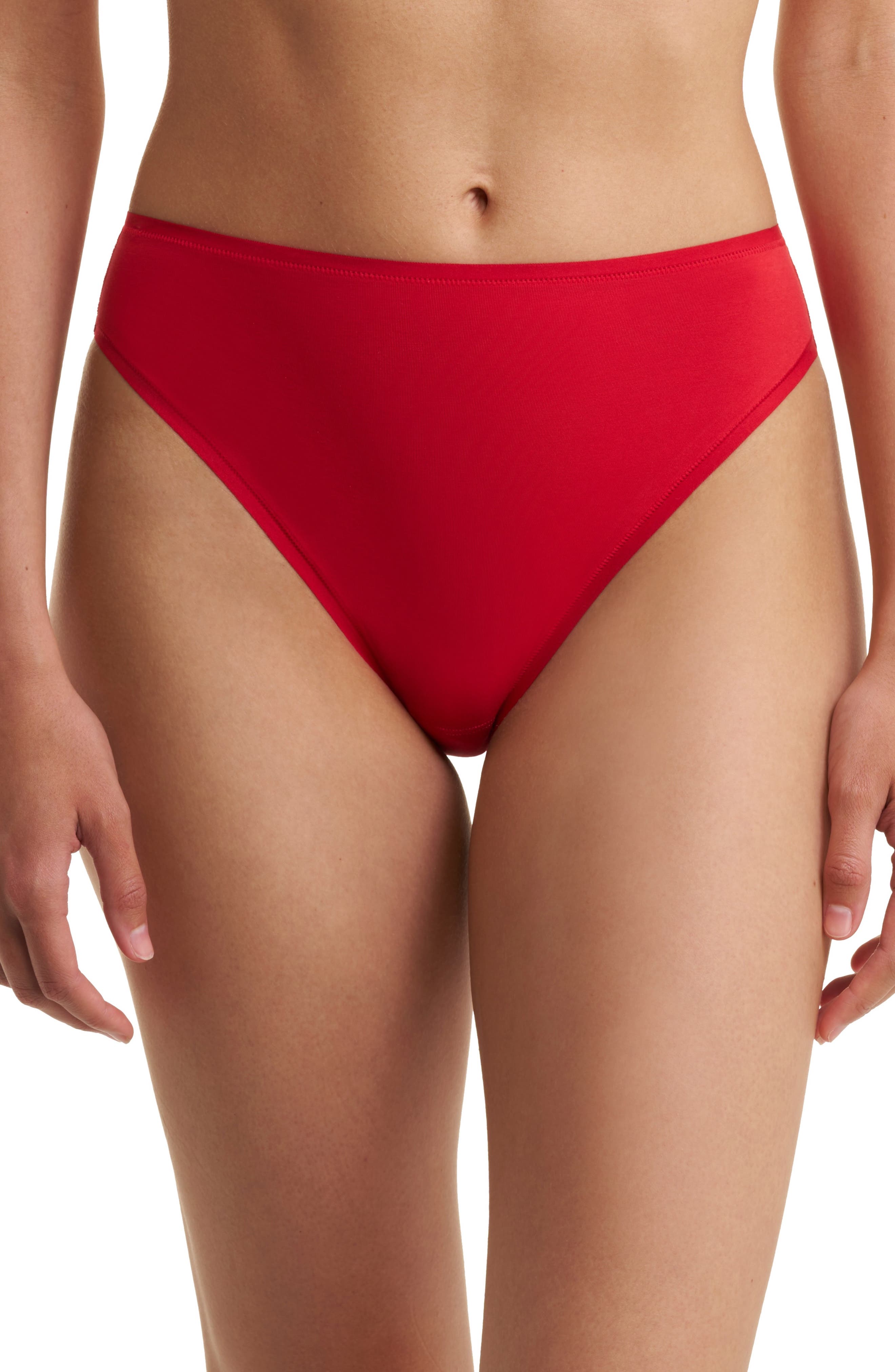 HOLIDAY RED
