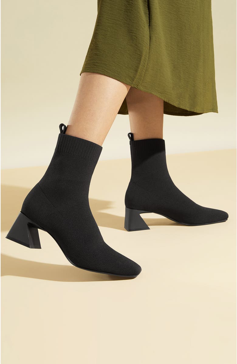 VIVAIA Square-Toe Water-Repellent Heeled Boots, Alternate, color, Black