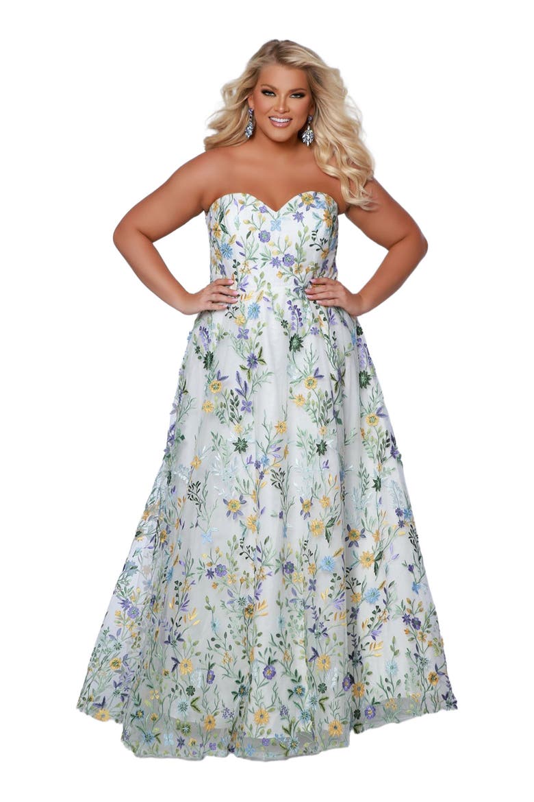 Floral Sweetheart Neckline Plus Size A-Line Gown, Alternate, color, Ivory Floral