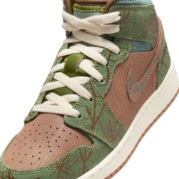Kids' Jordan 1 Mid Sneaker