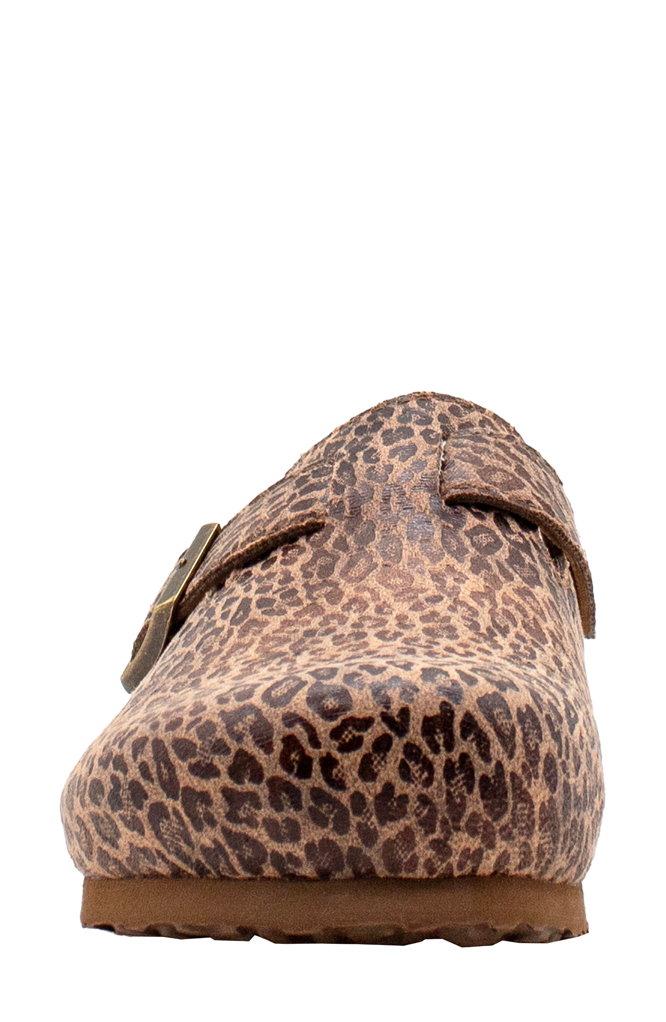 Volatile Pumpkin Clog, Alternate, color, Leopard