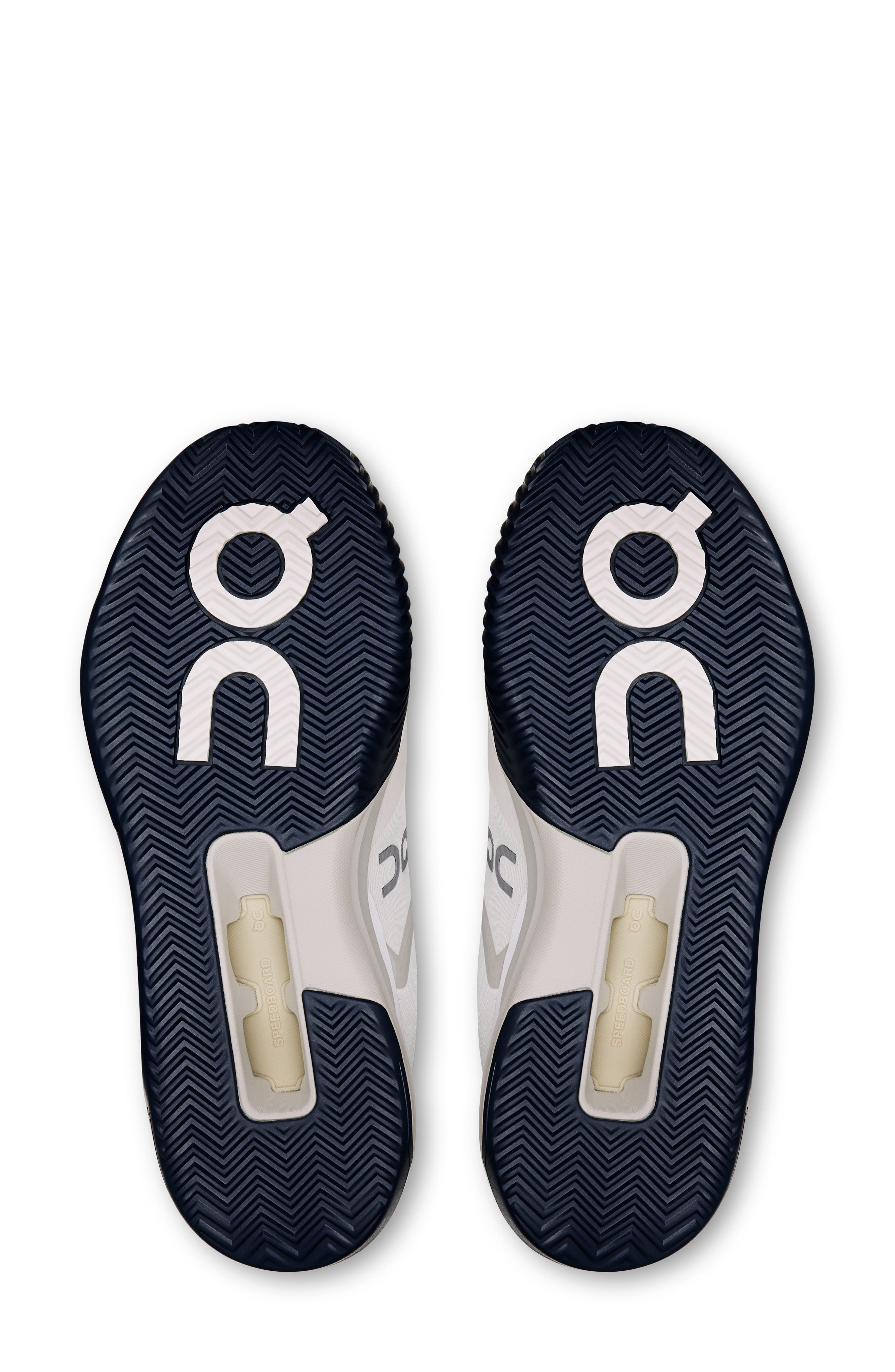 On The Roger ADV Pro Clay Tennis Shoe, Alternate, color, 