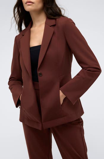 Athletic Stretch One-Button Blazer