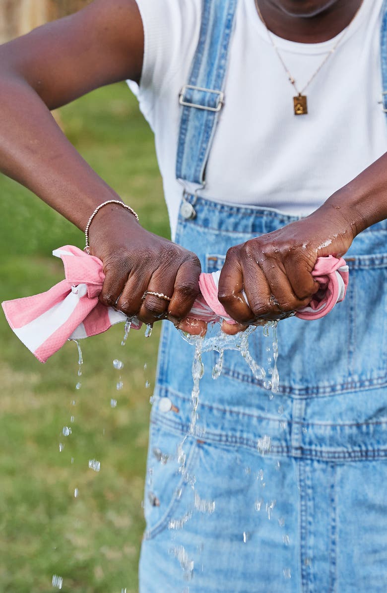 DOCK AND BAY Cooling Towel, Alternate, color, Malibu Pink