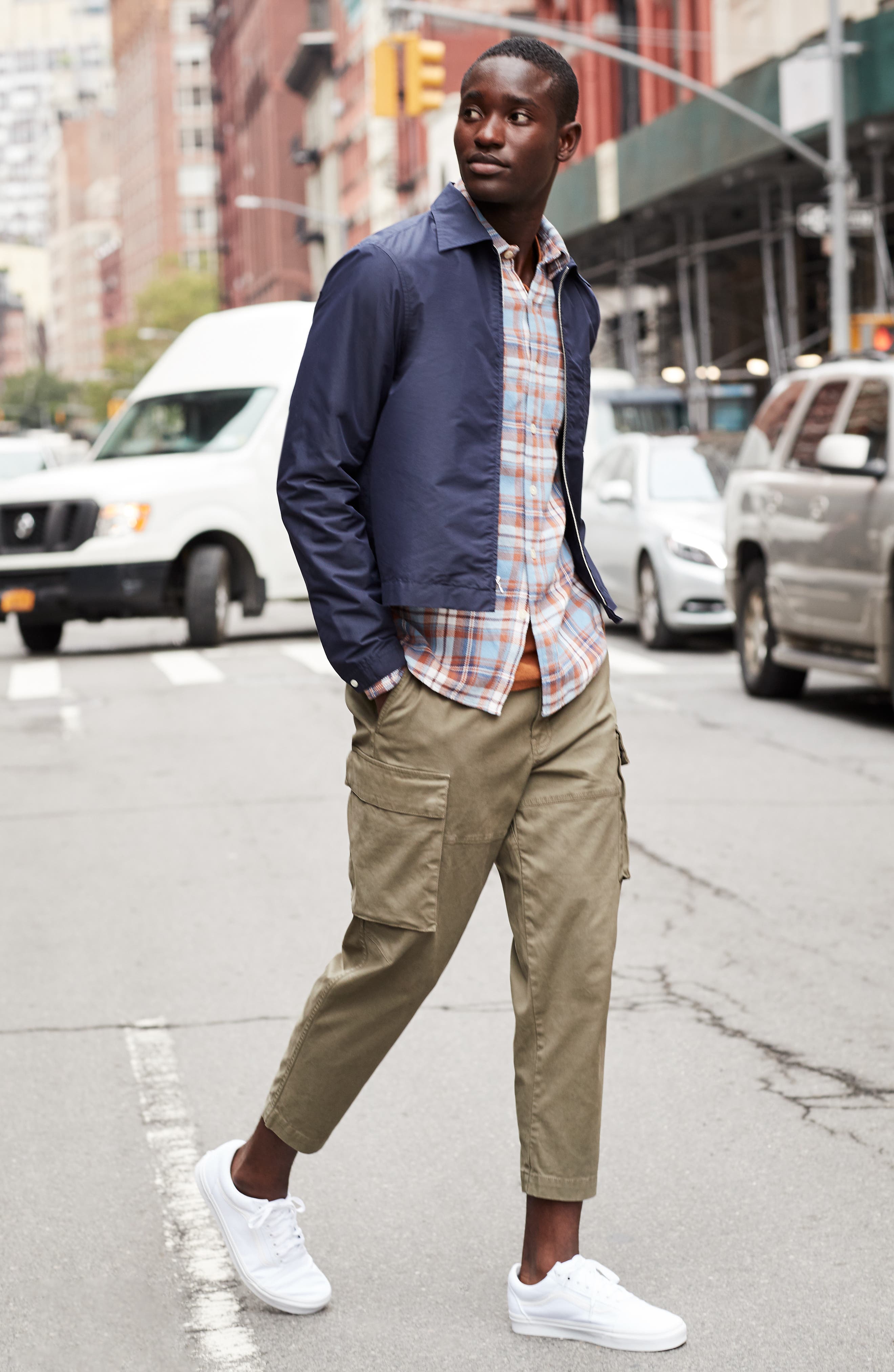 Vans Old Skool Sneaker, Main, color, 