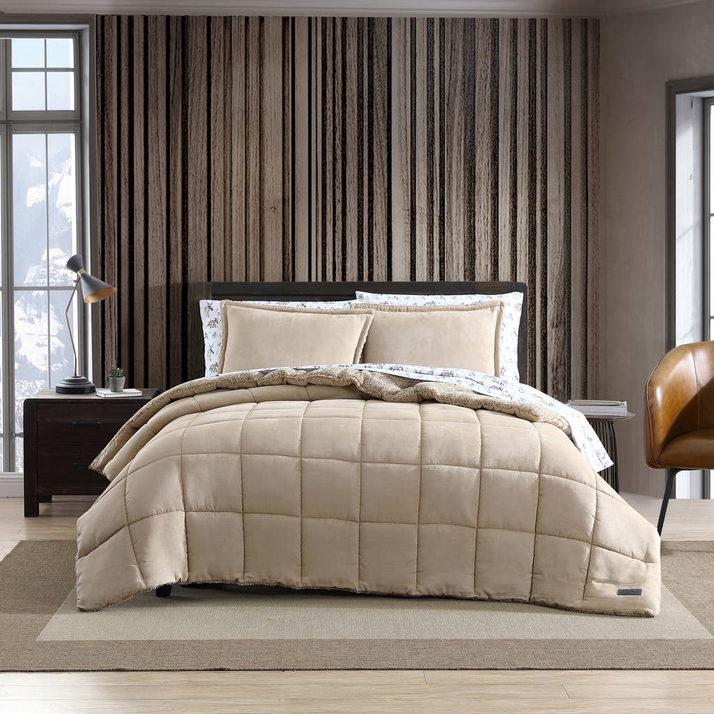 Eddie Bauer Sherwood Reversible Faux Shearling King Comforter Set In Light Pastel Brown