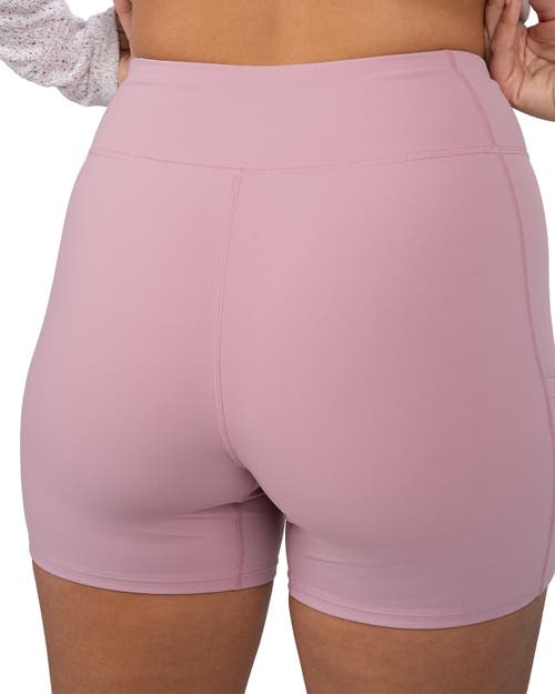 Black Clover Nyx Shorts In Pink