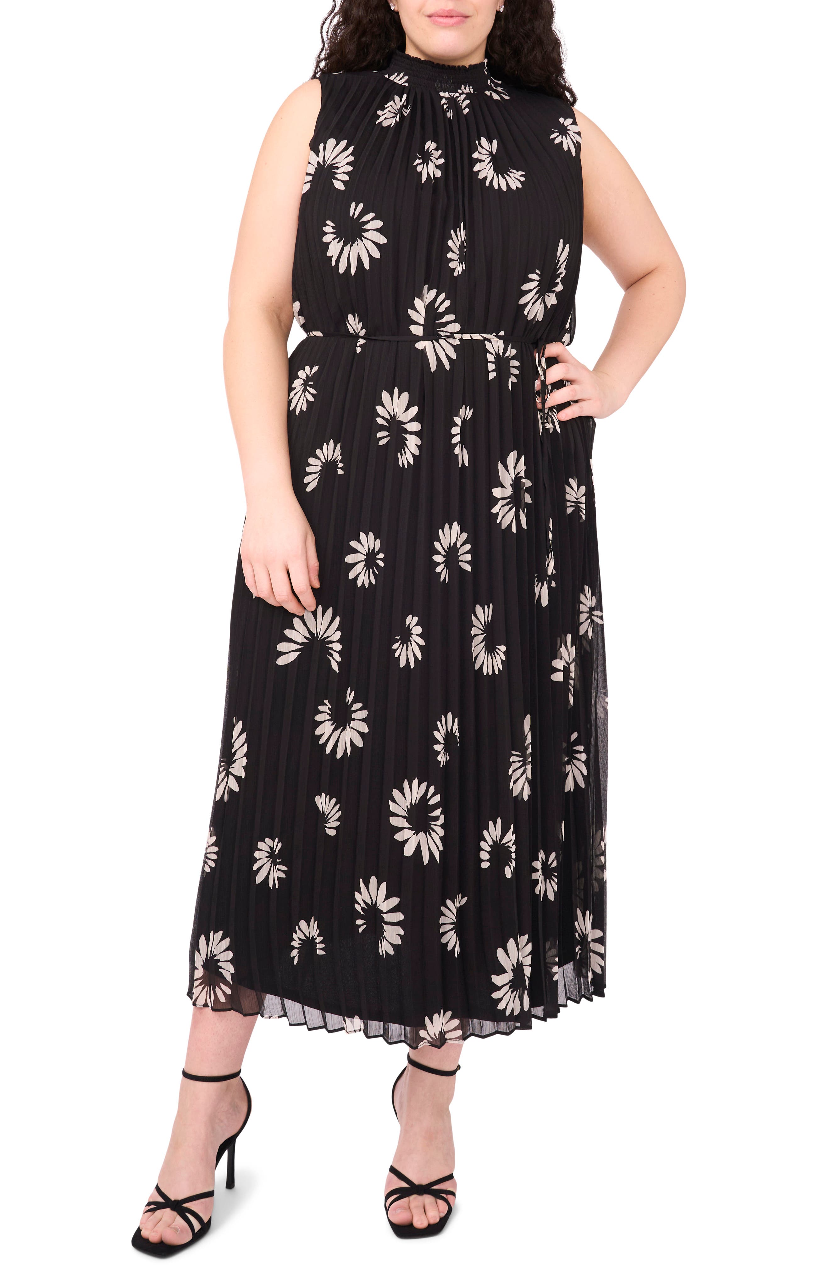 Halogen® Daisy Print Sleeveless Pleated Maxi Dress