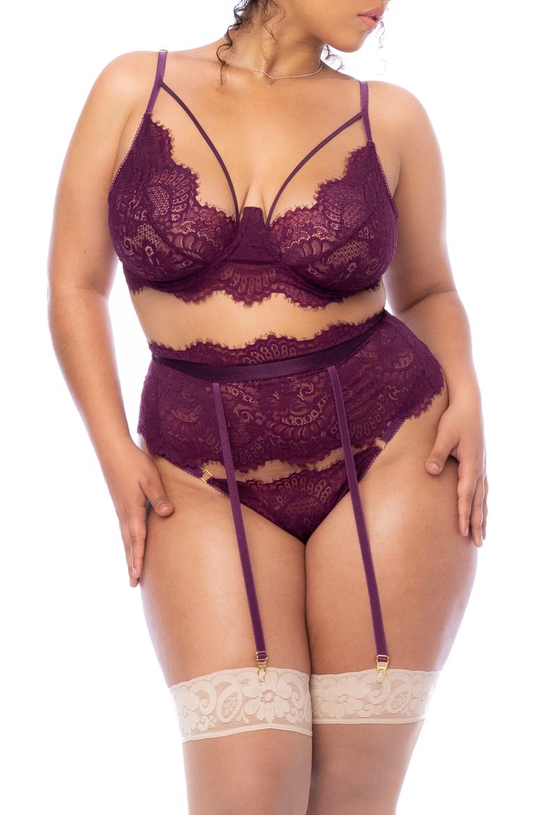 Eyelash Lace Underwire Bra, Thong & Garter Belt Set, Main, color, WINE