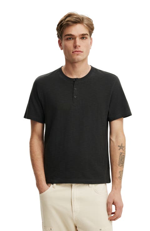 Men's Fitted Henley T-Shirt