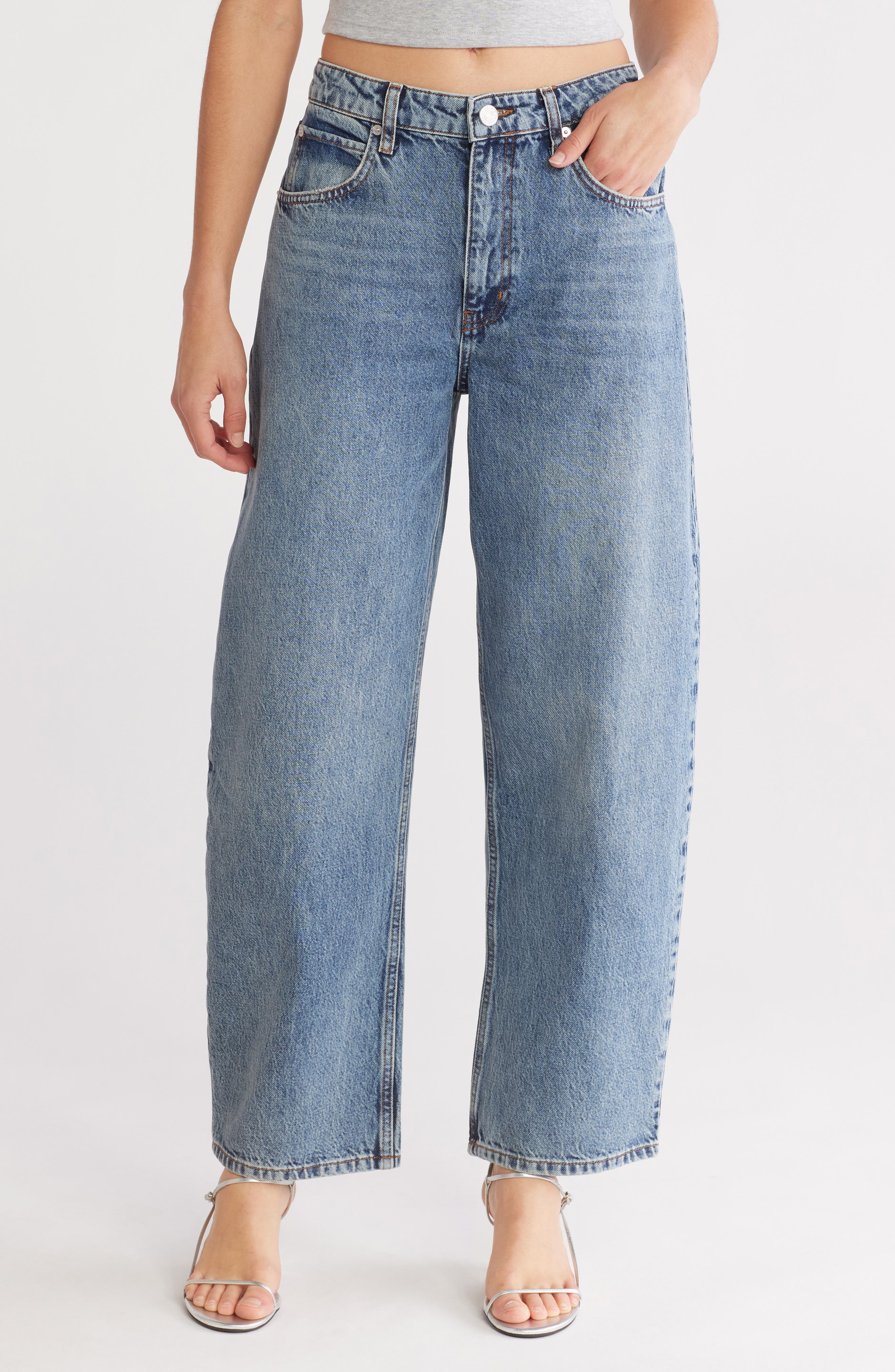 FRAME Long Barrel Leg Jeans