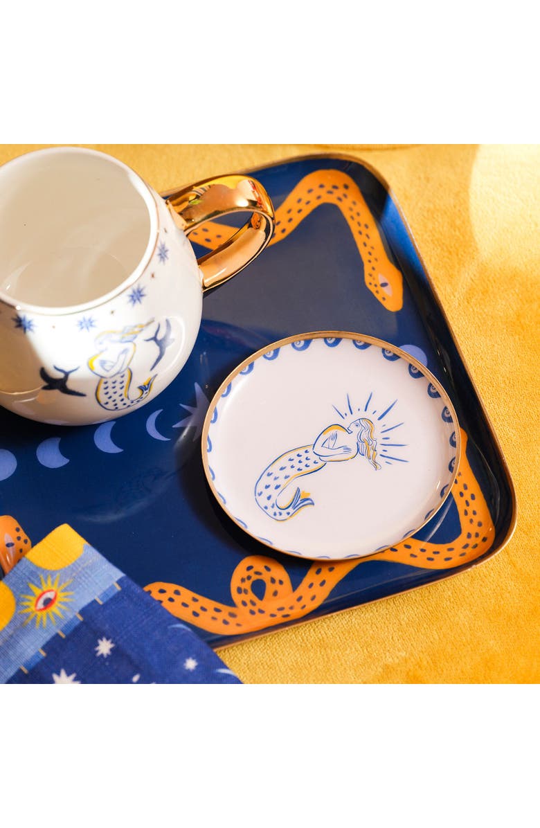 Zsa Zsa Zsu Agra Mermaid Patterned Round Metal Decorative Tray Set Of 4, Alternate, color, White