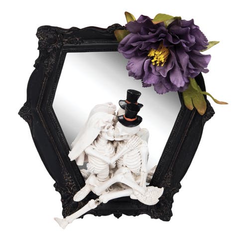 Kissing Couple Halloween Wall Art Tabletop Figurine
