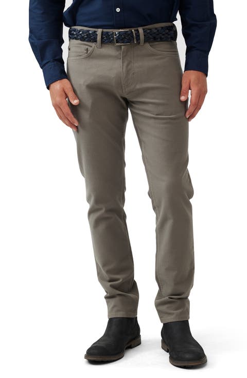 Motion 2.0 Straight Leg Jeans