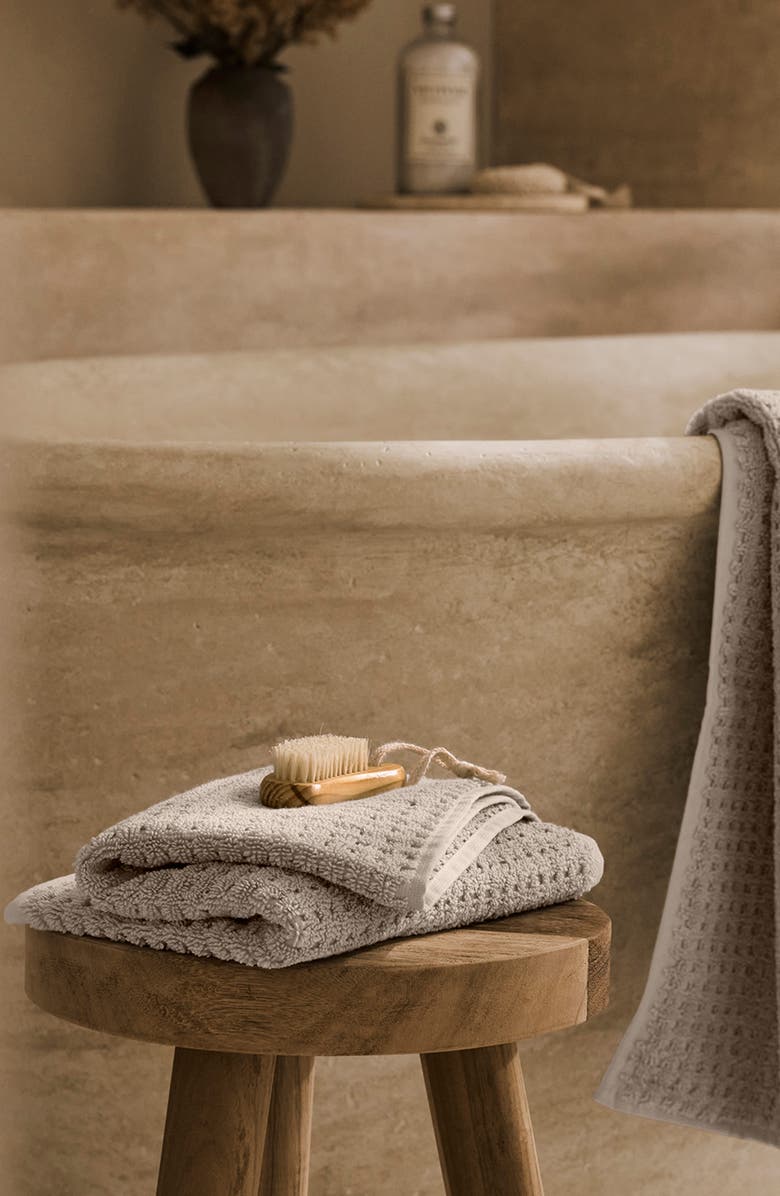Boll & Branch Set of 2 Turkish Waffle Hand Towels, Alternate, color, Oak