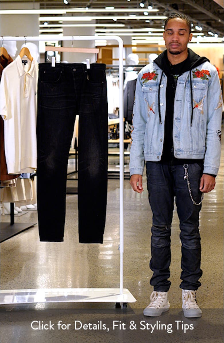 Tapered Jeans