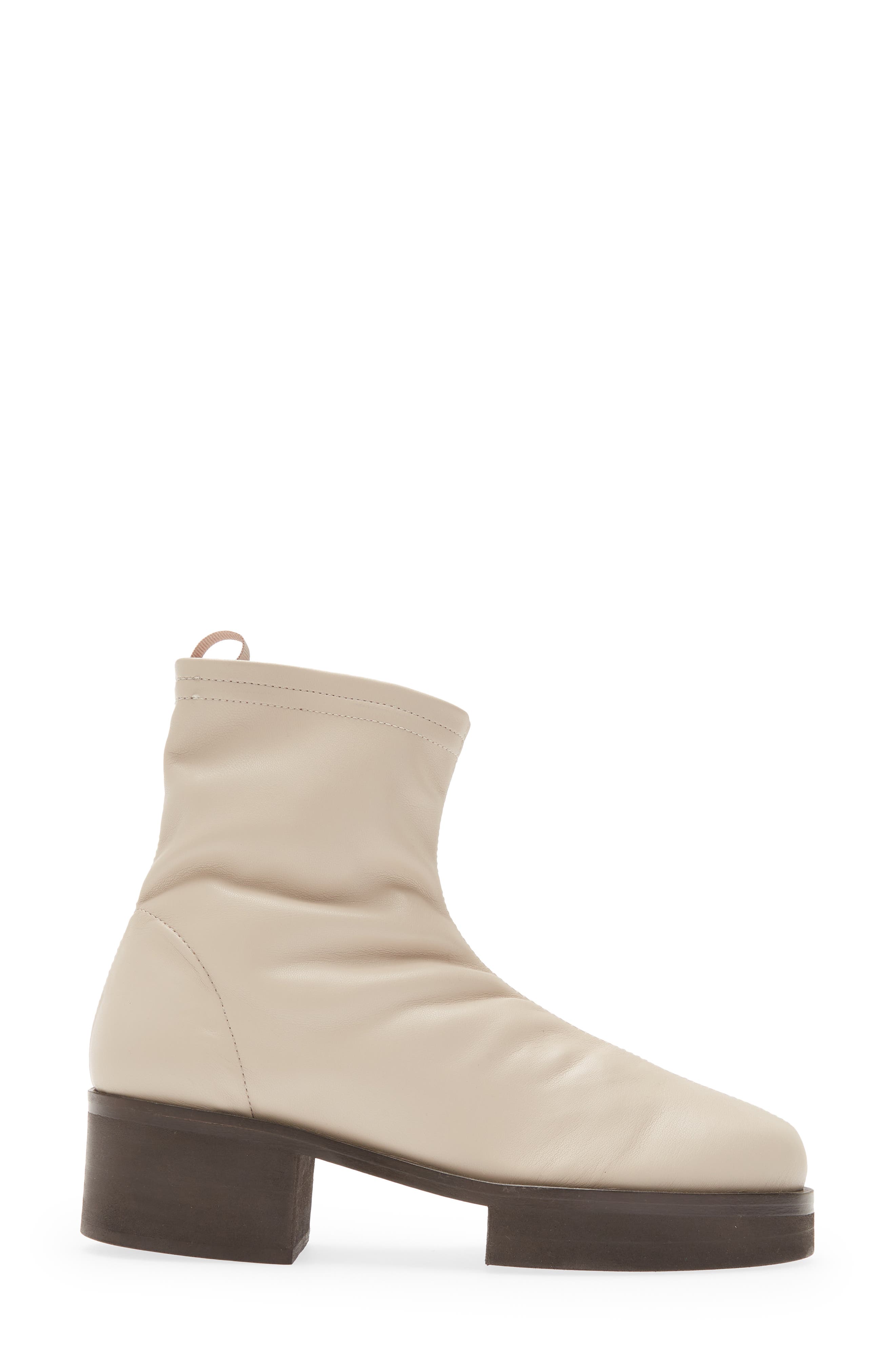 FRAME Le Remi Bootie (Women) | Nordstromrack