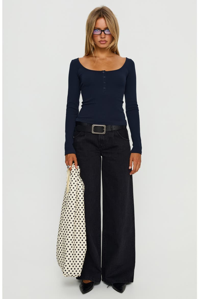 Supercut Low Rise Pleated Wide Leg Jeans, Alternate, color, WASHED BLACK
