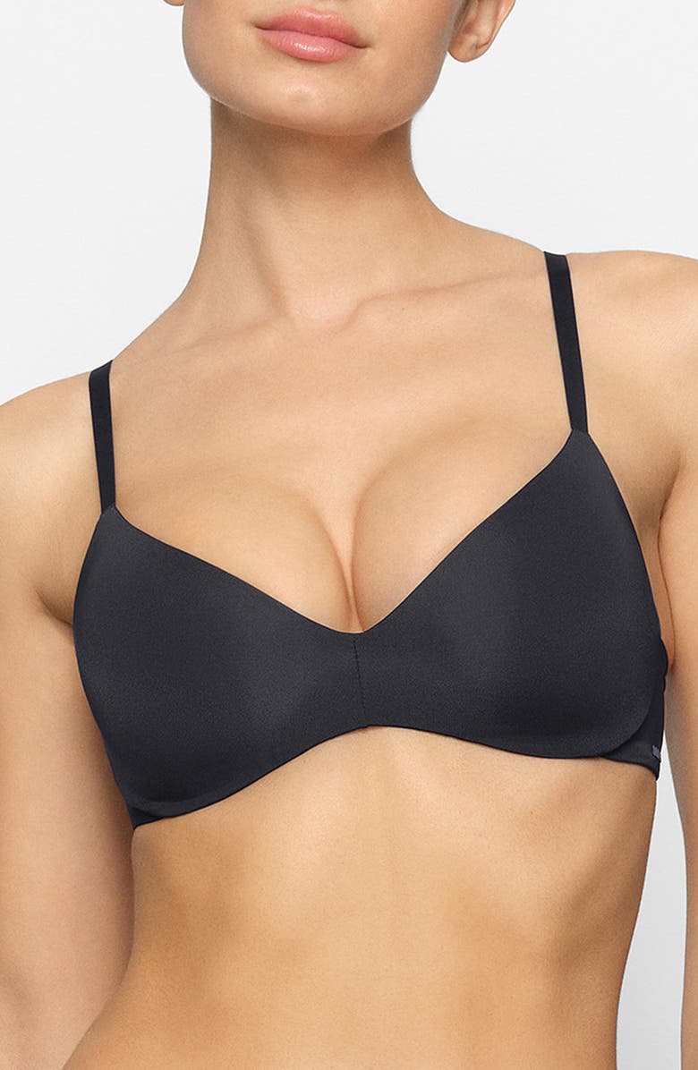 SKIMS Wireless Form Push-Up Plunge Bra, Main, color,