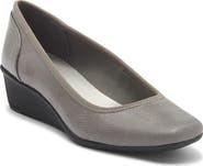 Anne Klein Wisher Pump