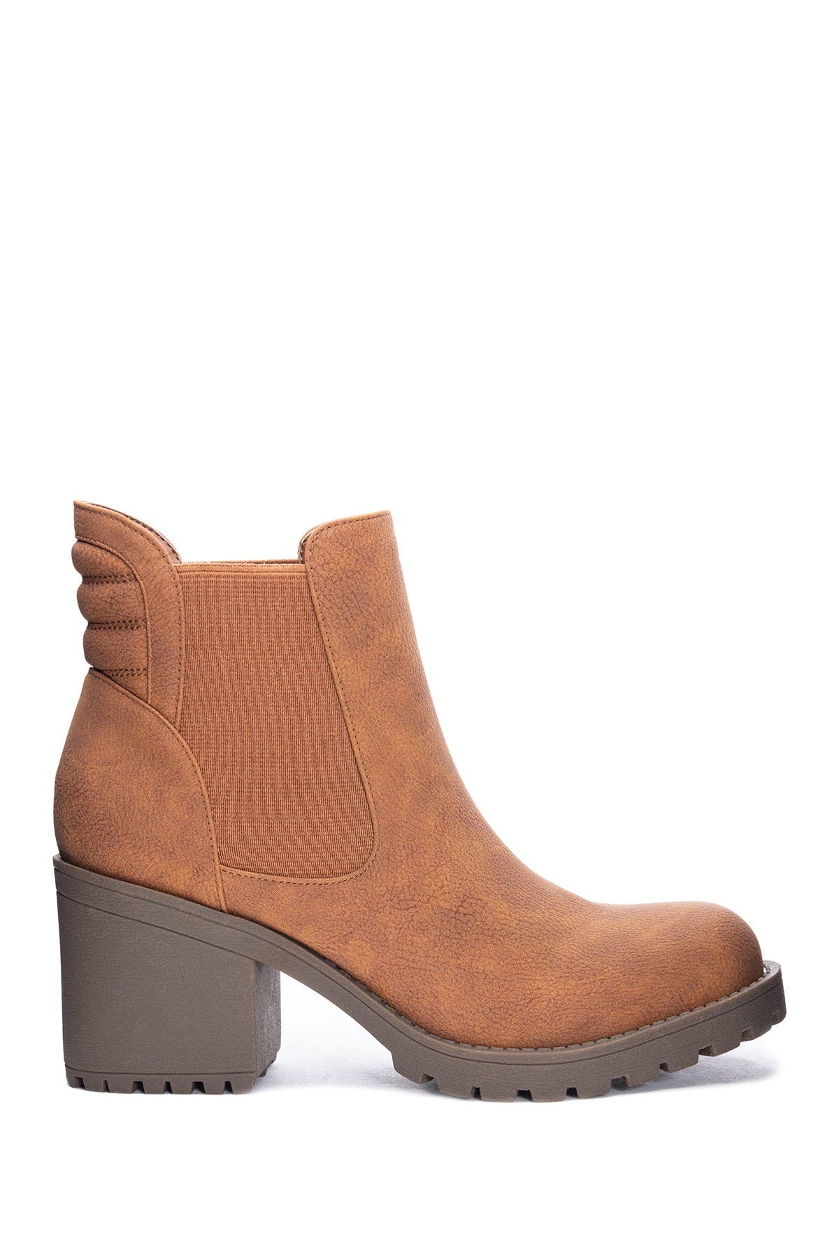Dirty Laundry Levi Lug Sole Chelsea Boot, Alternate, color, 