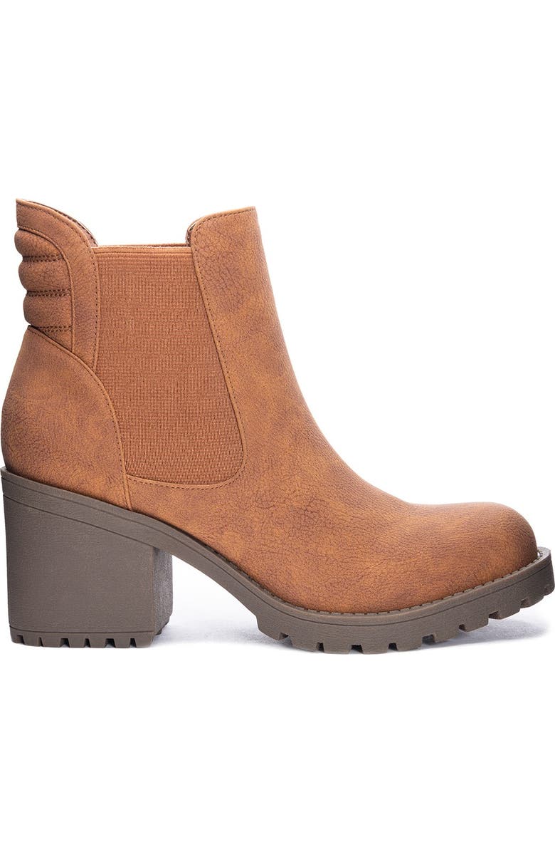 Dirty Laundry Levi Lug Sole Chelsea Boot, Alternate, color,