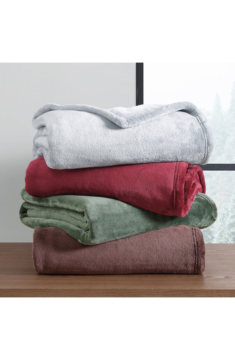 Eddie Bauer Ultra Lux Plush Solid Throw Blanket, Alternate, color, Dark Green