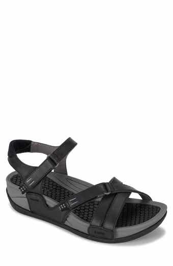 BARETRAPS Danny Casual Sandal