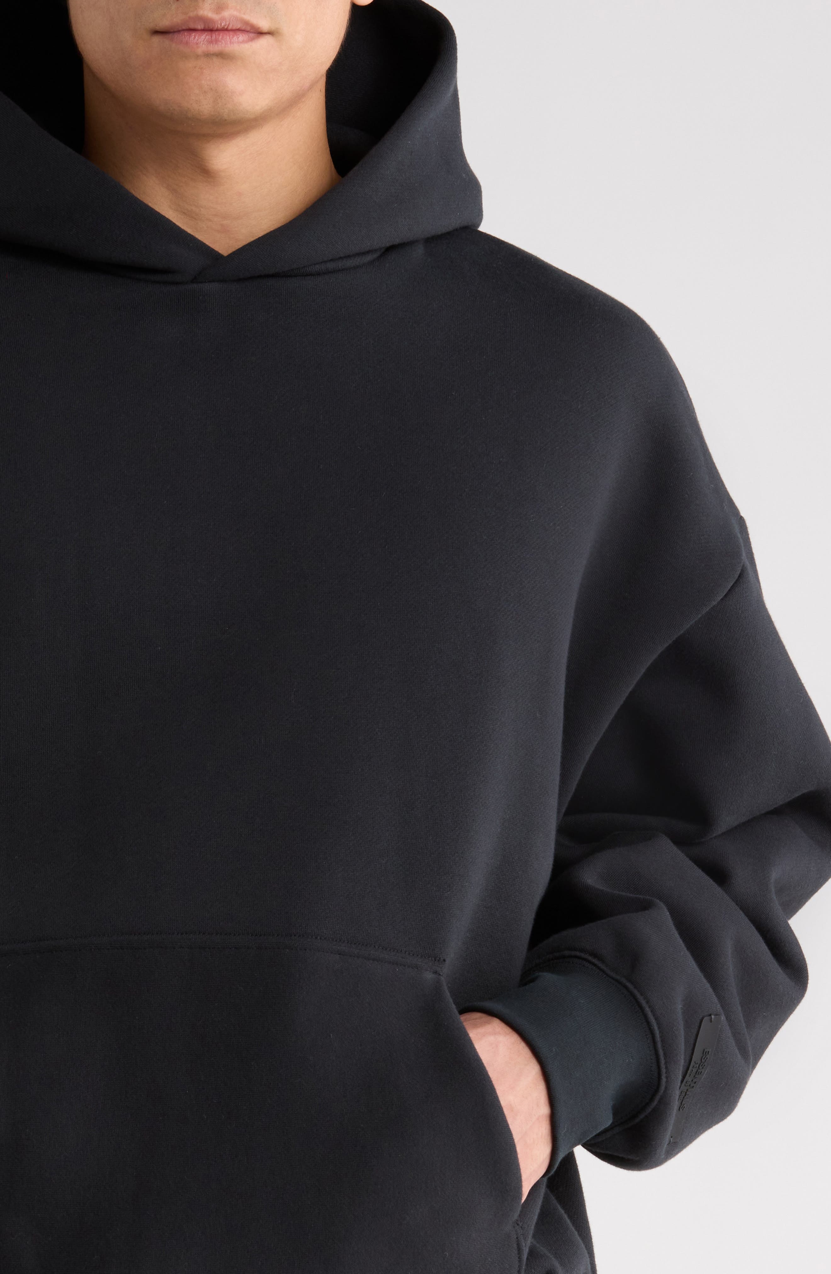 Мужские Fear of God Essentials Classic Fleece Hoodie — фото 4