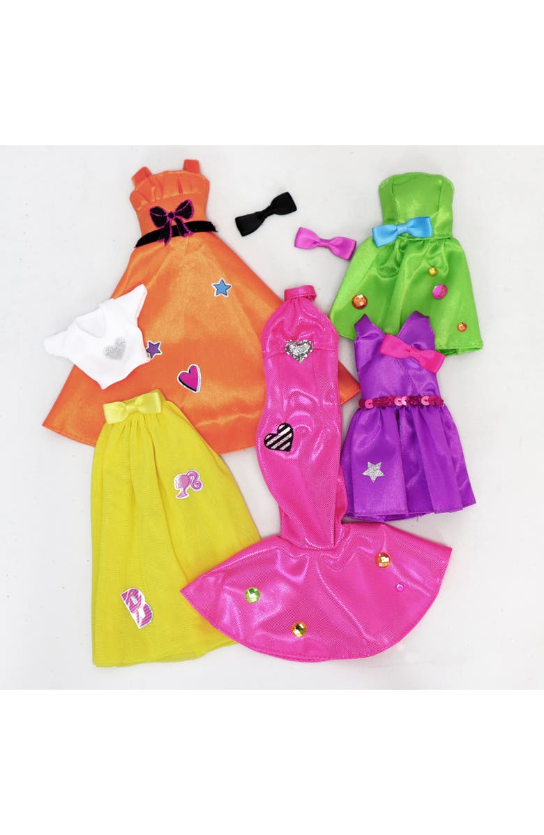 Barbie Be a Fashion Designer Doll Dress Up Kit, 5 Outfits, Alternate, color, Multicolored