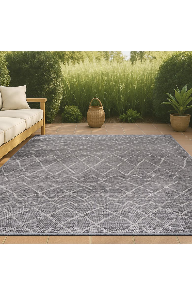 JONATHAN Y Madaba Moroccan Trellis Indoor/Outdoor Area Rug, Alternate, color, Gray/Cream